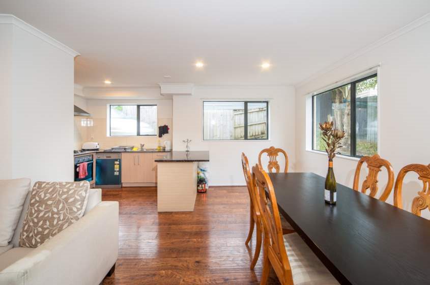 MOUNT ALBERT - Stunning 6 bedroom house near Unitec  photo