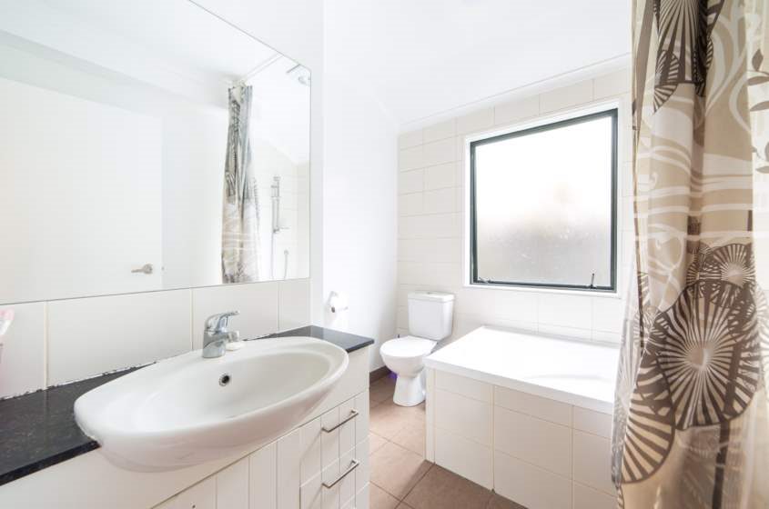 MOUNT ALBERT - Stunning 6 bedroom house near Unitec  photo