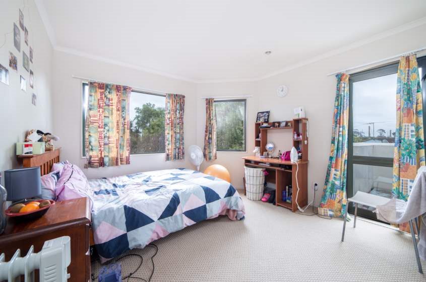 MOUNT ALBERT - Stunning 6 bedroom house near Unitec  photo