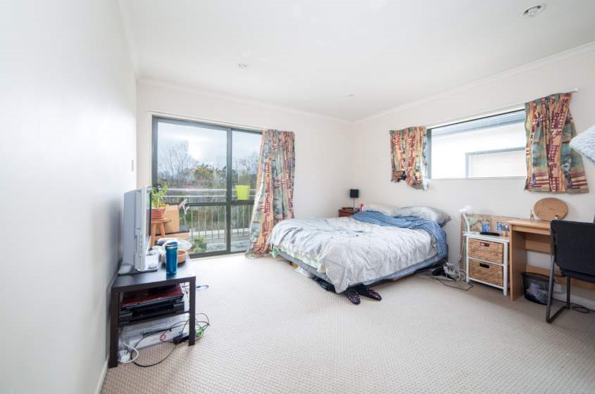 MOUNT ALBERT - Stunning 6 bedroom house near Unitec  photo