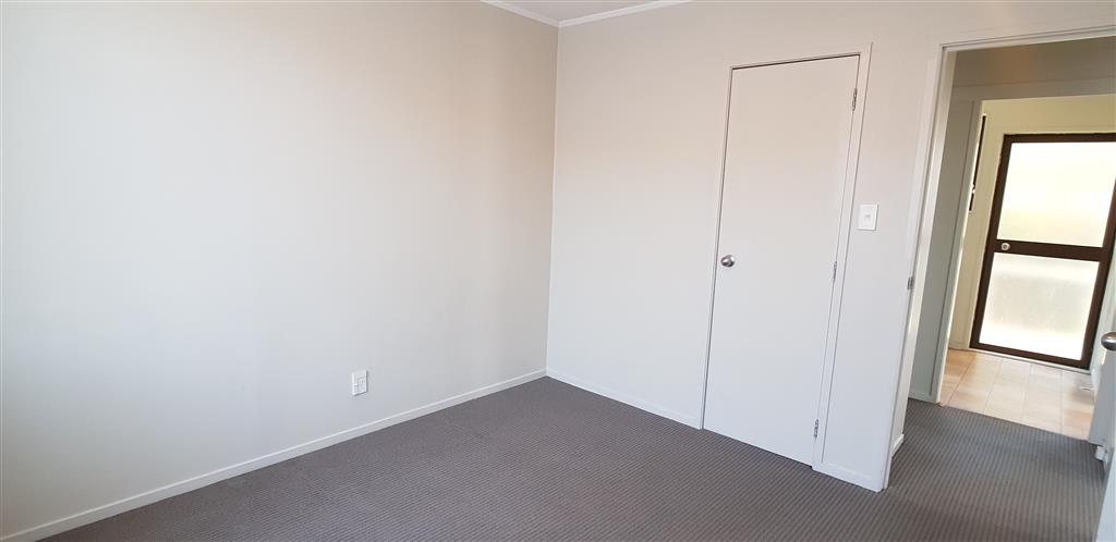 CLENDON PARK - 3 Bedroom Home photo