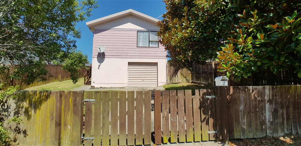 CLENDON PARK - 3 Bedroom Home photo