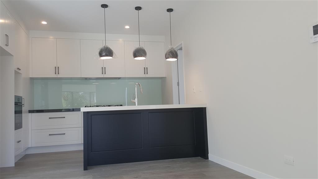 5 bed+4.5 bath NEWLY BUILT sunny family home  photo