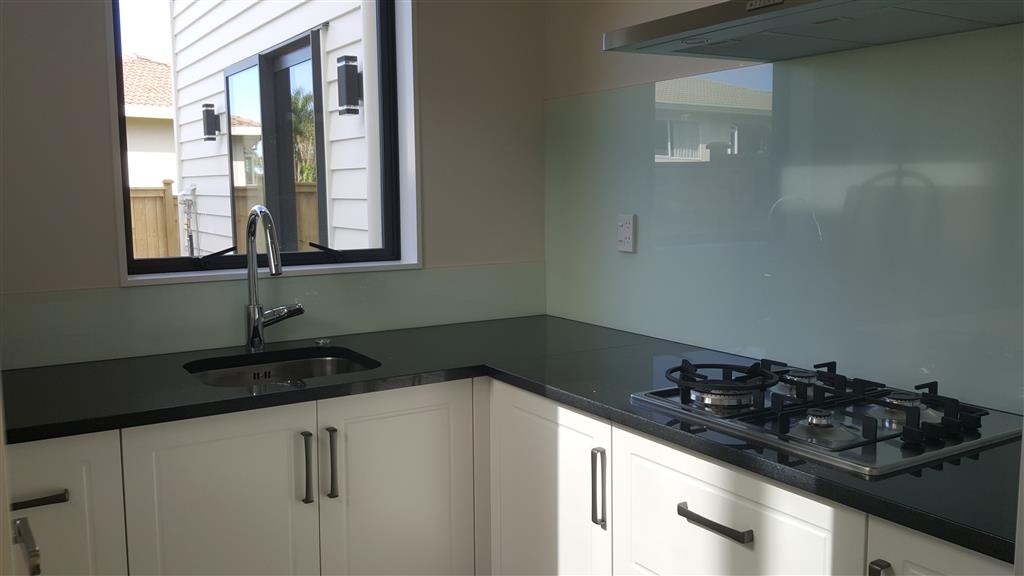 5 bed+4.5 bath NEWLY BUILT sunny family home  photo