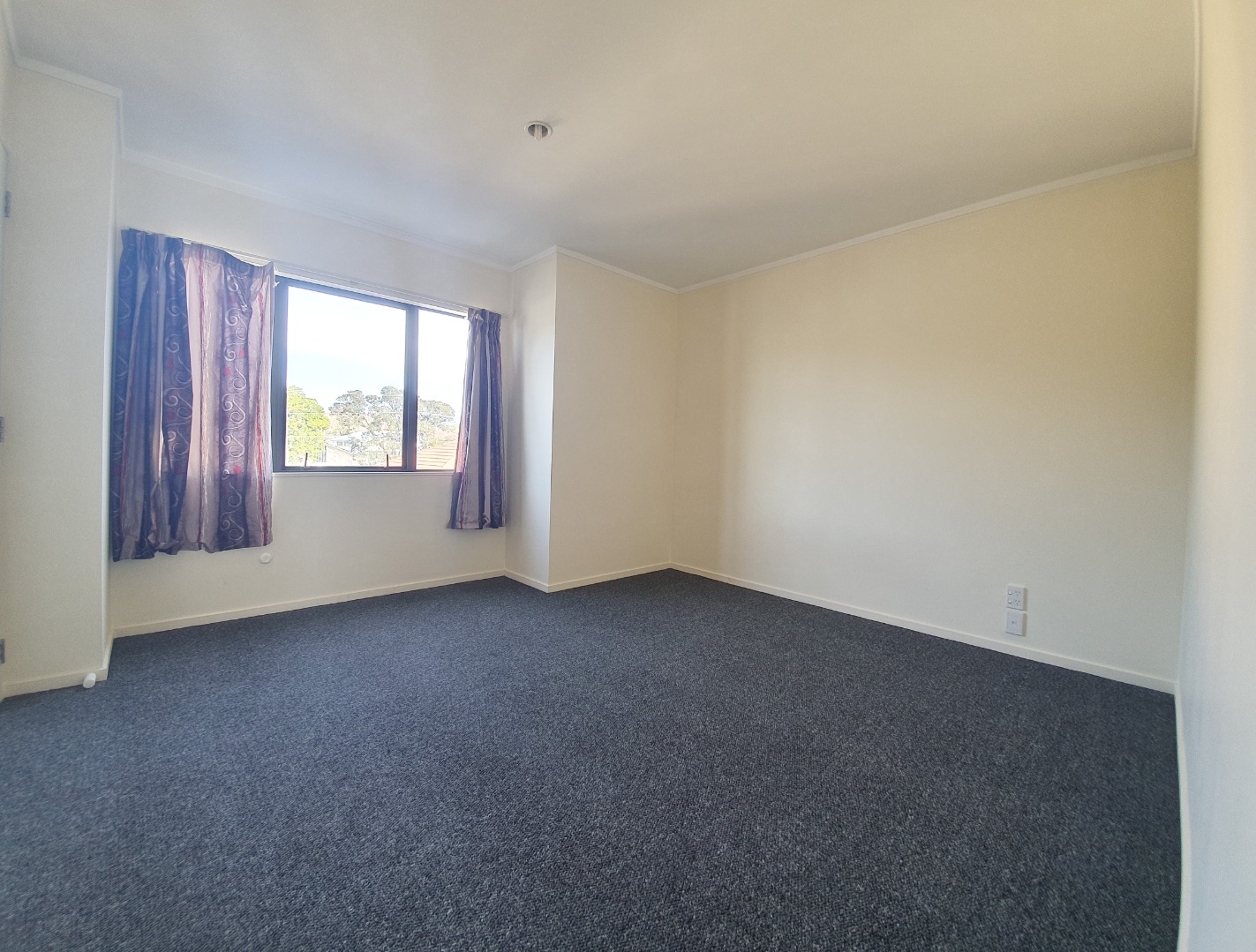 New Lynn - 3 Bedroom Townhouse  photo