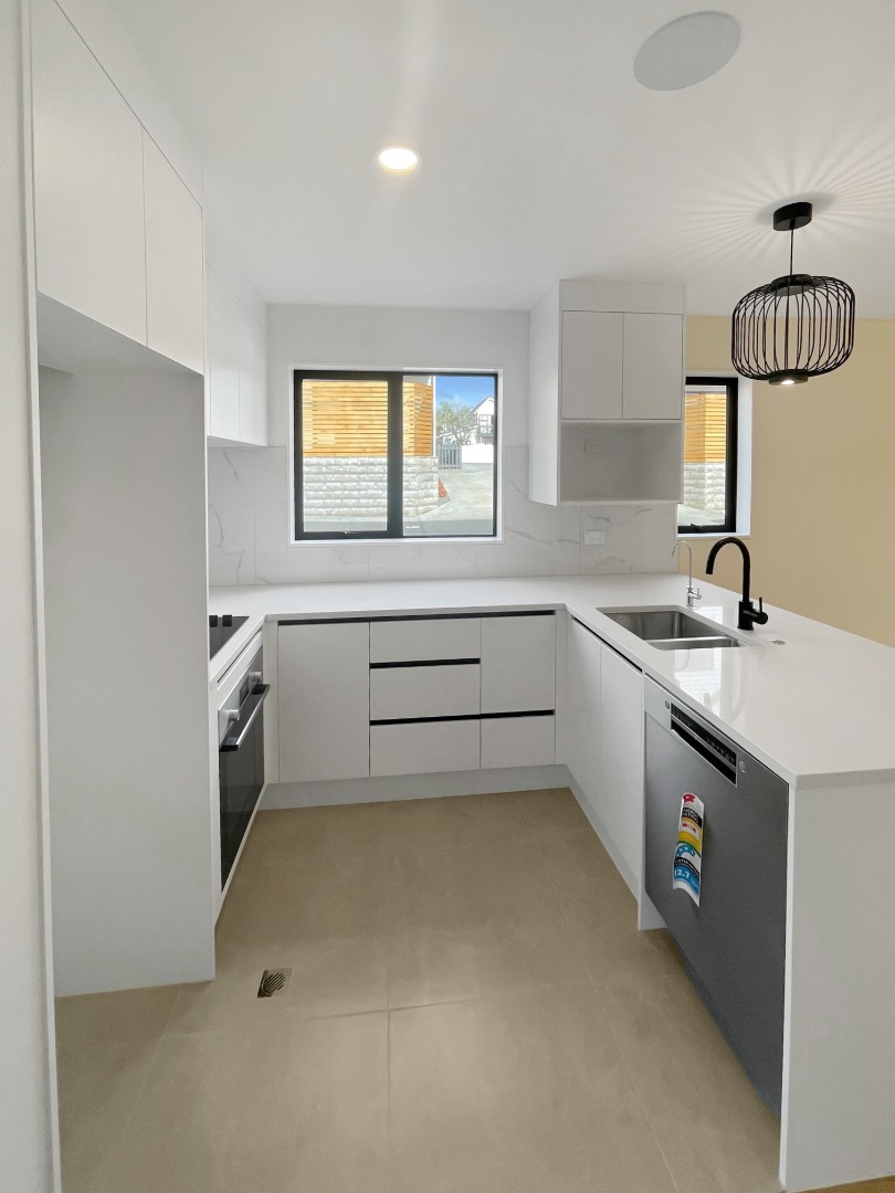 Brand New Pakuranga, 2 Bedrooms  photo