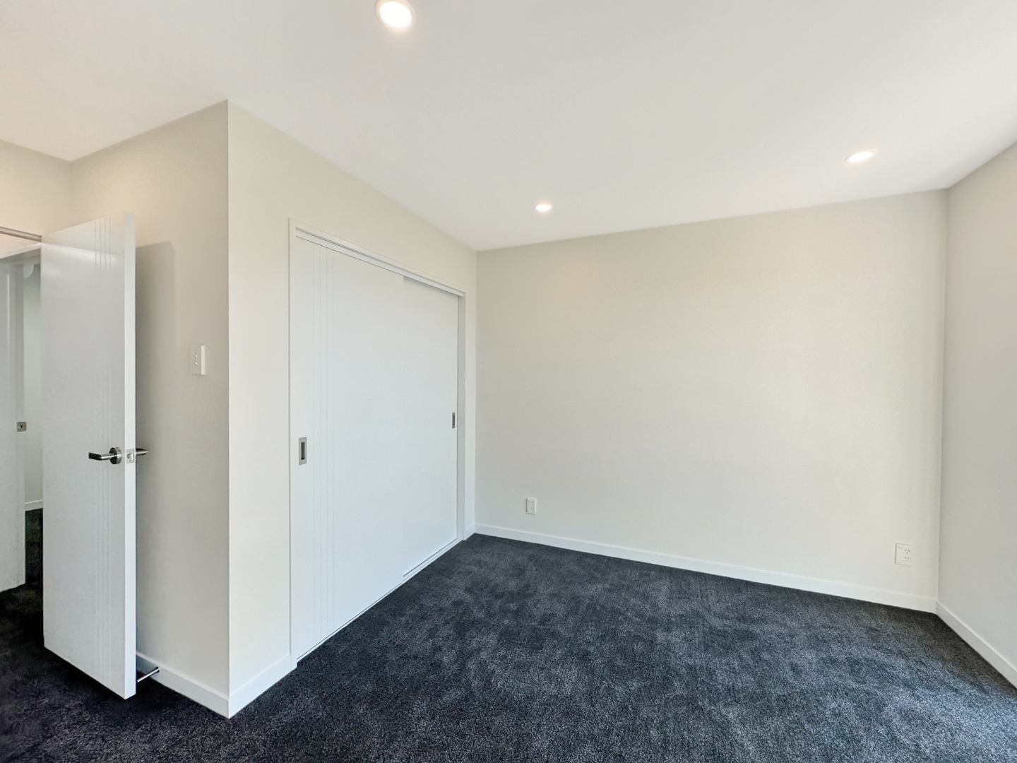Brand New 4-Bedroom House with 3.5 Bathrooms in Totara Vale photo