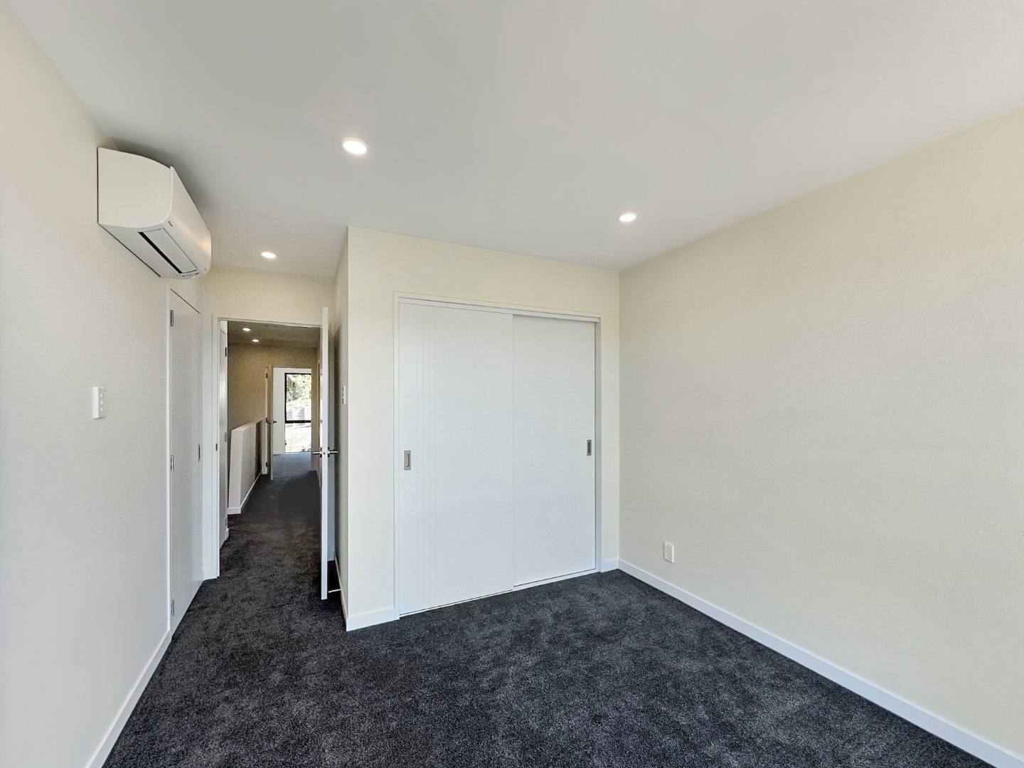 Brand New 4-Bedroom House with 3.5 Bathrooms in Totara Vale photo