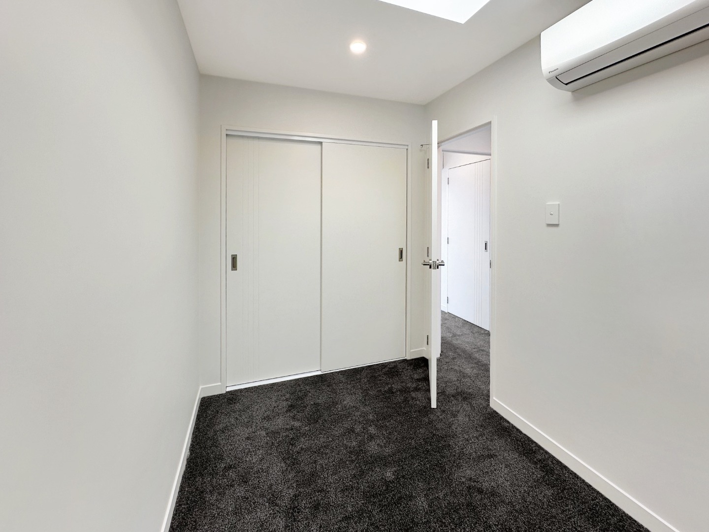 Brand New 4-Bedroom House with 3.5 Bathrooms in Totara Vale photo