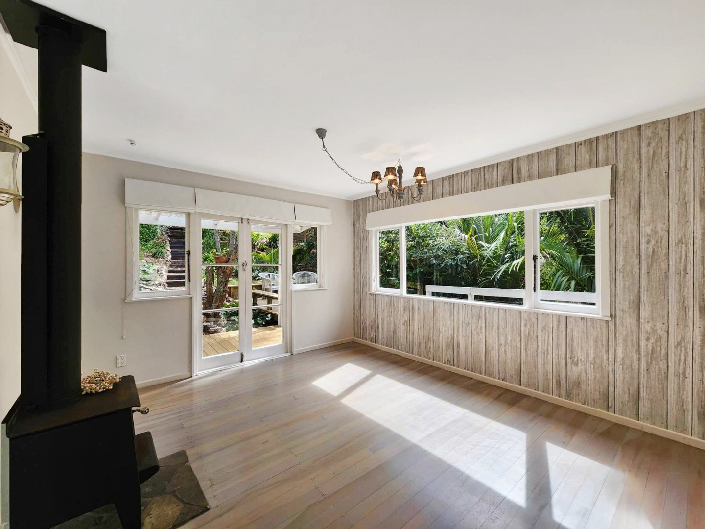 Long Term Two Bedroom a Stones Throw from Palm Beach $695 per week  photo