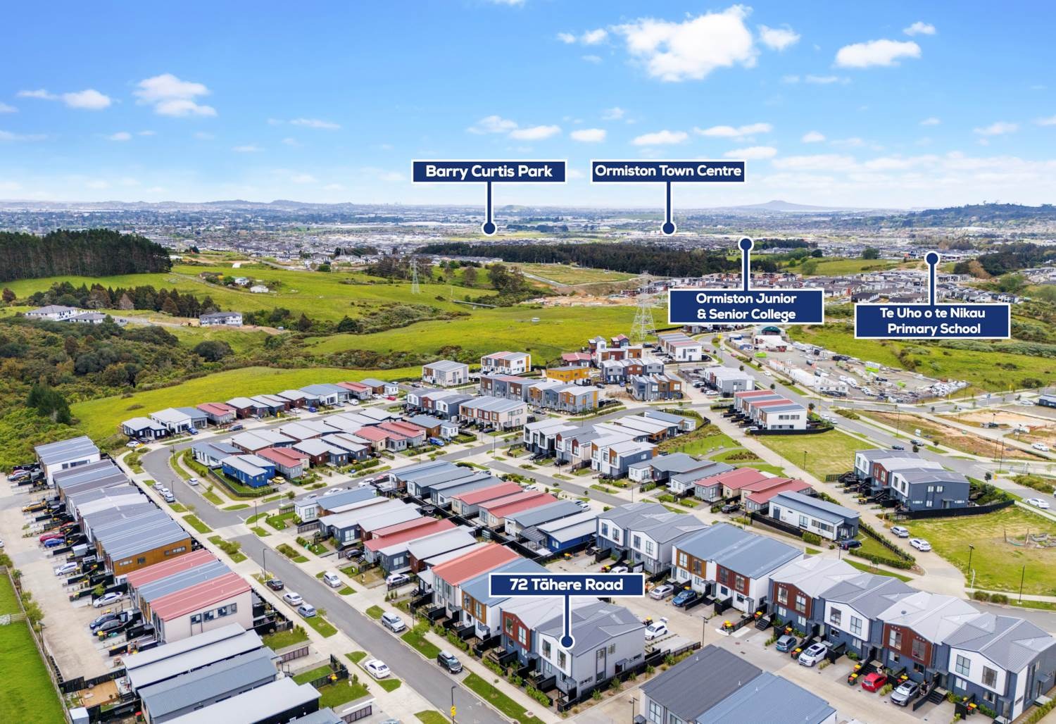Modern Three- bedroom  Totara Park home! photo