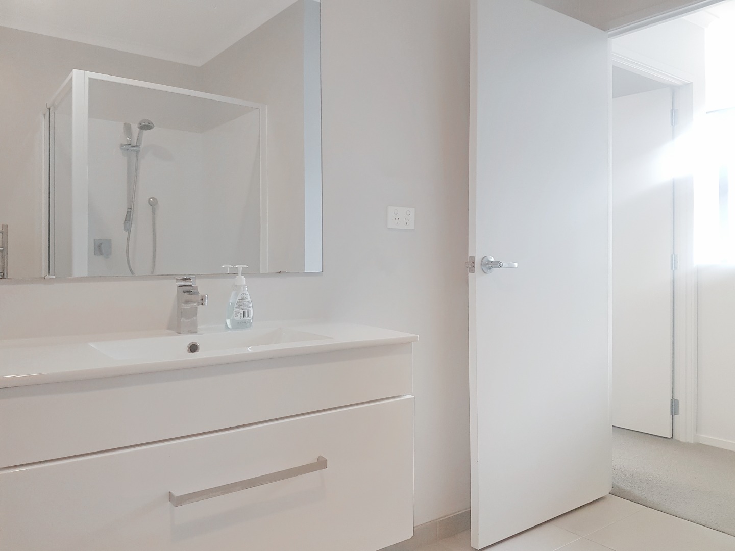 Spacious Three bedroom Family home! photo