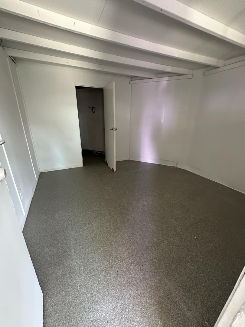 Panmure - Refreshed Studio Flat with Office photo