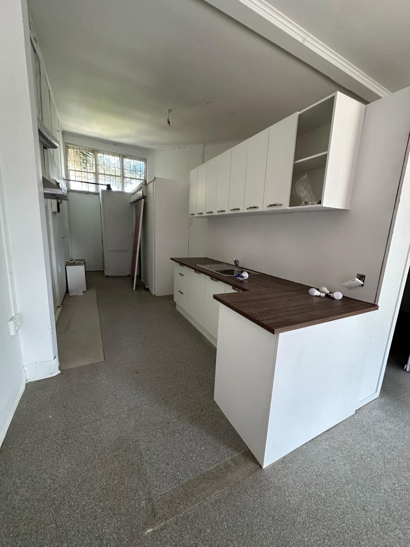 Panmure - Refreshed Studio Flat with Office photo
