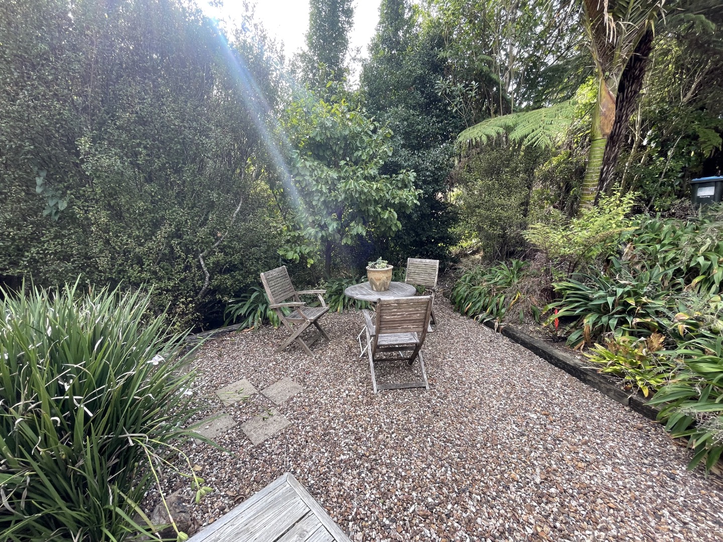 Onetangi 2 bedroom with brand new kitchen and bathroom photo