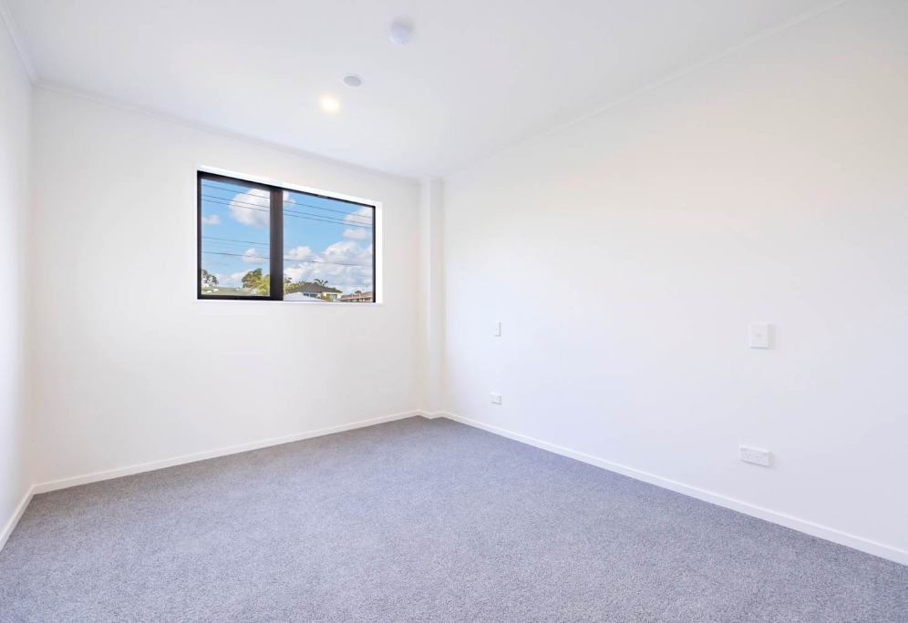 Sunny newly built two bedroom apartment photo