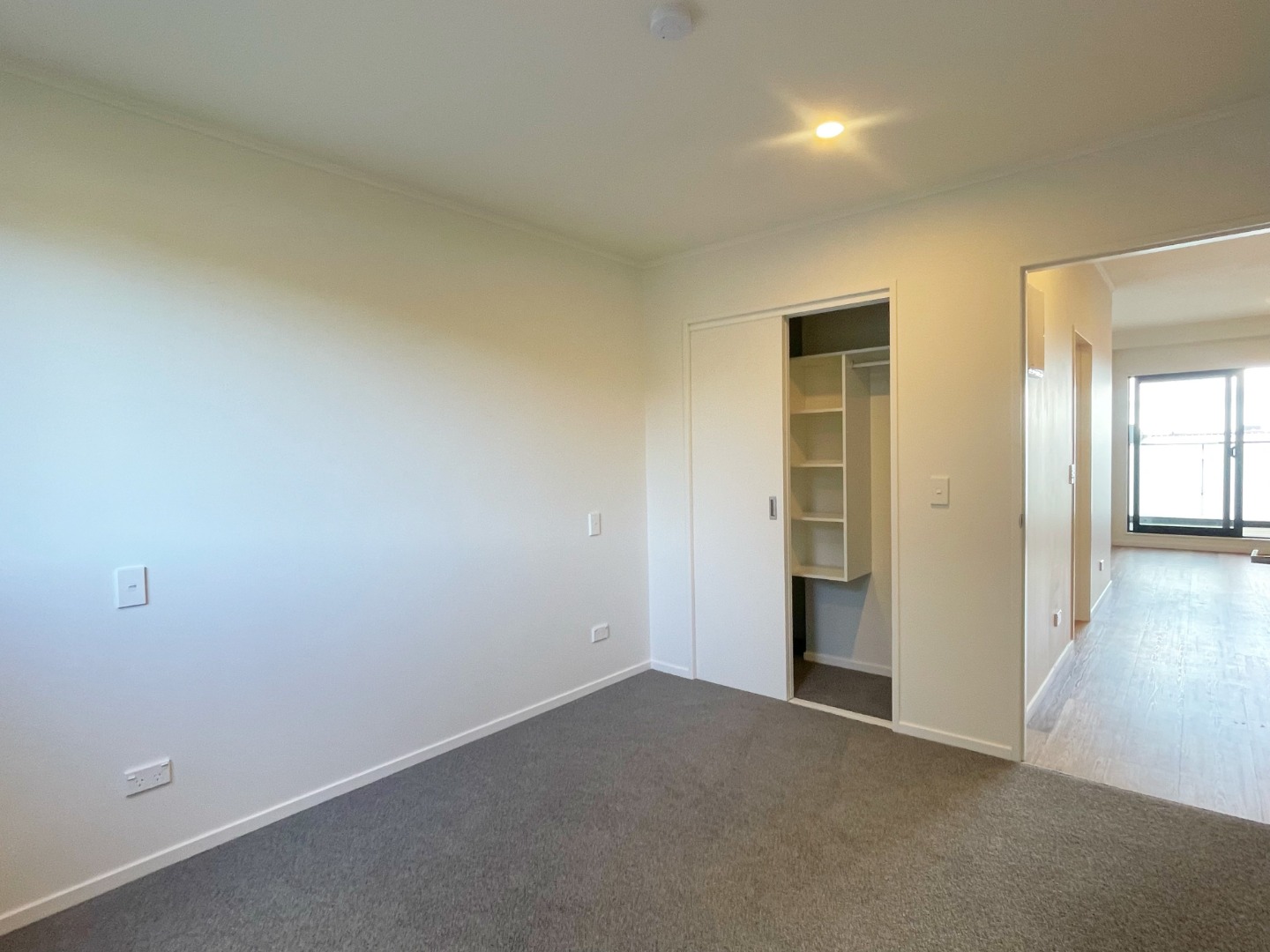 Sunny newly built two bedroom apartment photo